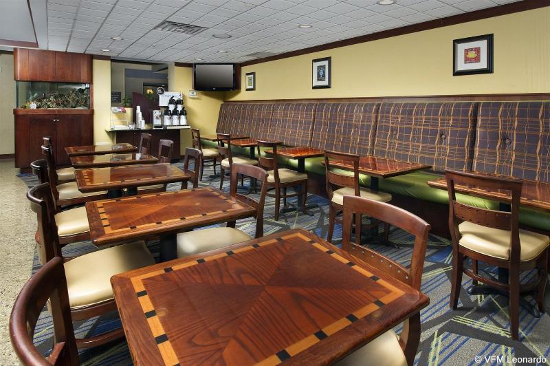 Holiday Inn Express Hotel & Suites Annapolis By Ihg Exterior foto